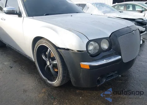 2005 Chrysler 300C from USA, damaged, VIN 2C3AA63H35H608348